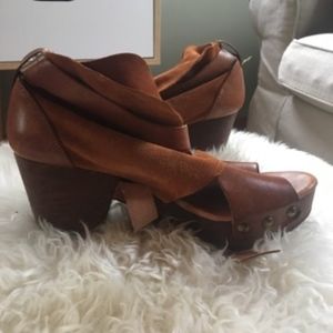 Free People Clogs